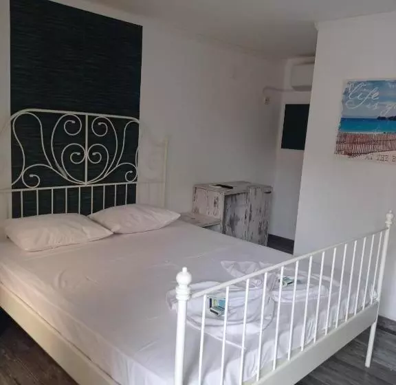 پانسیون Casa Marronne