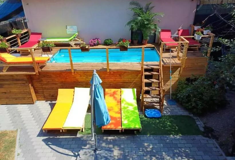 پانسیون Casa Marronne