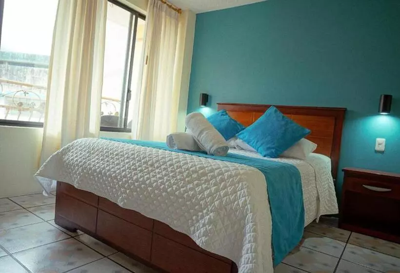 ペンション Hostal Cañalimeña