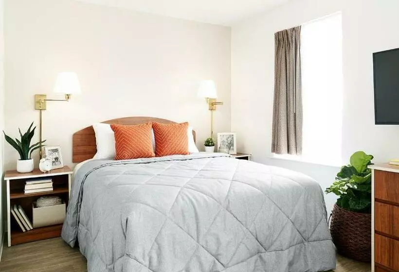 ホテル Intown Suites Extended Stay Jacksonville Fl   Atlantic Blvd