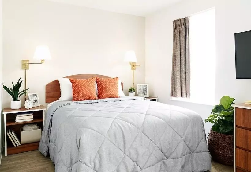 ホテル Intown Suites Extended Stay Jacksonville Fl   Atlantic Blvd