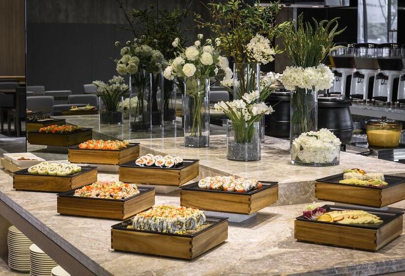 Lakeshore Hotel Tainan