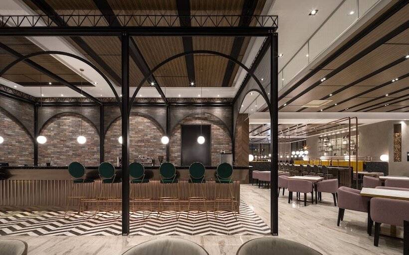 Lakeshore Hotel Tainan