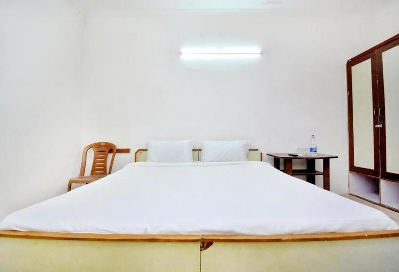 酒店 Spot On 44679 Samrat