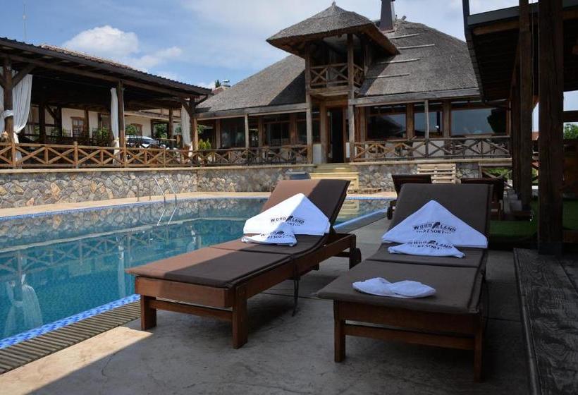 تختخواب و صبحانه Woodland Resort