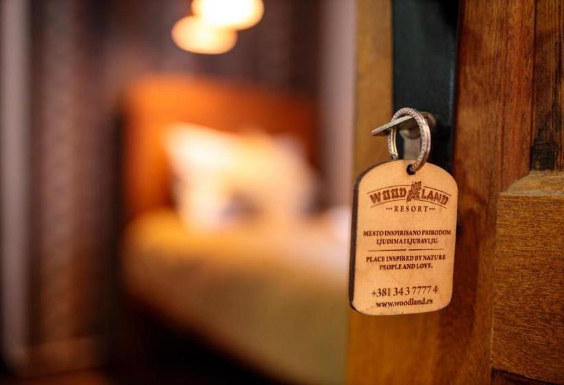 تختخواب و صبحانه Woodland Resort