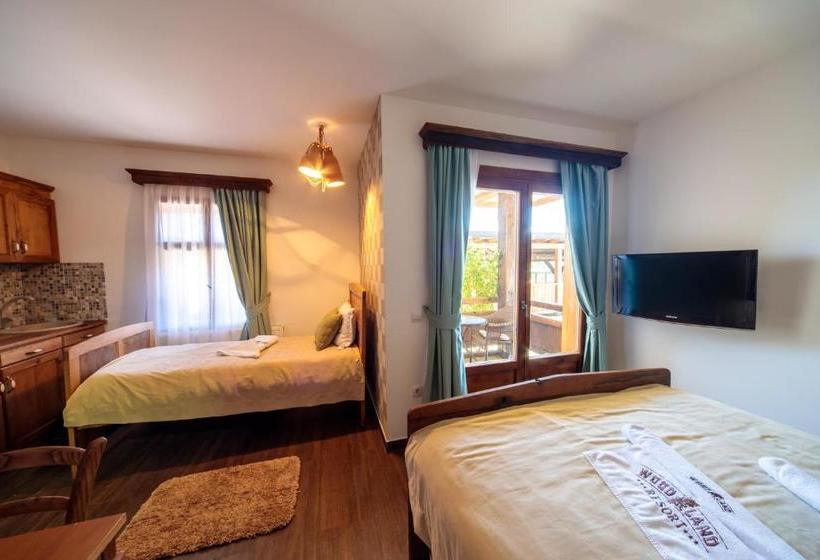 تختخواب و صبحانه Woodland Resort