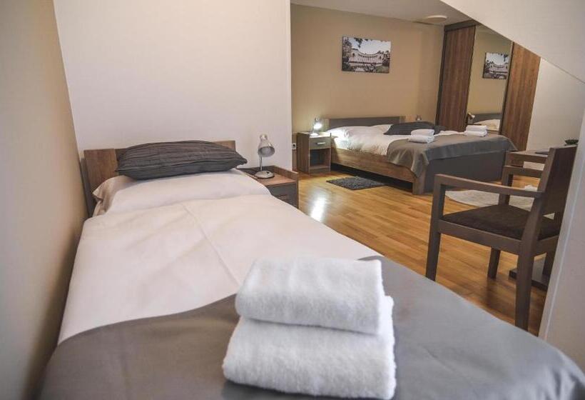 펜션 Penzion Pod Radnicí