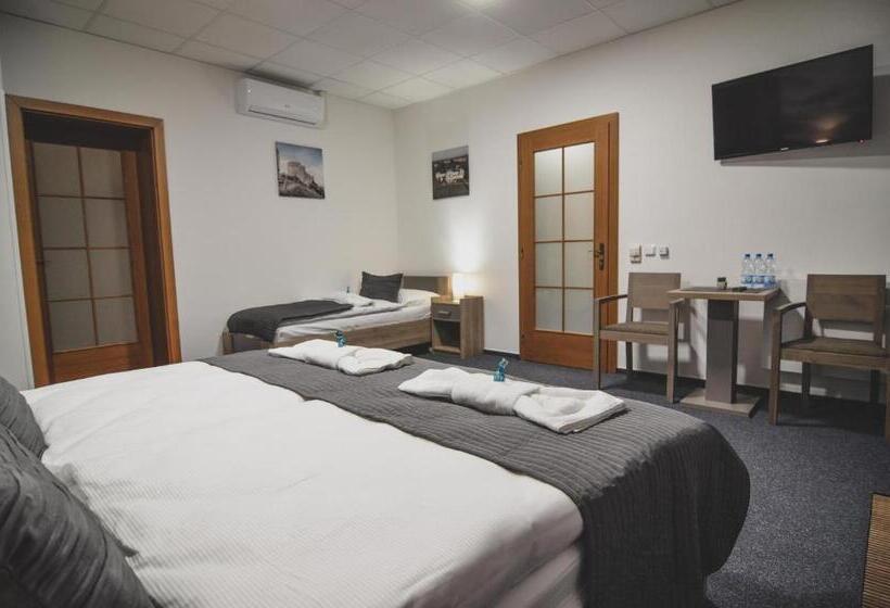 펜션 Penzion Pod Radnicí