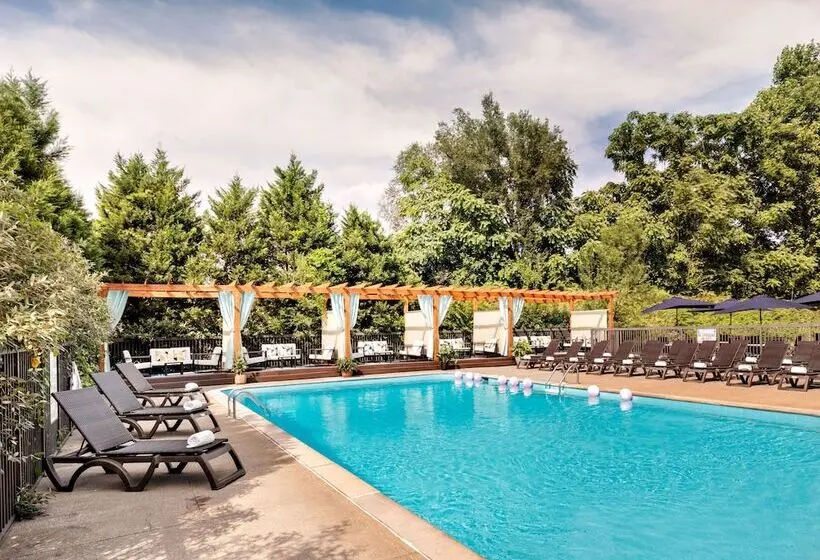 Delta Hotels Nashville Airport