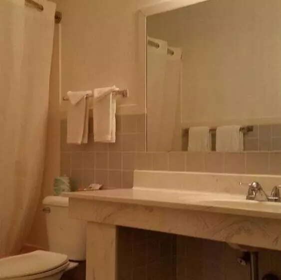 Отель American Inn Of Liberal