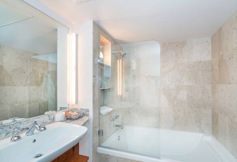 فندق Camels Garden