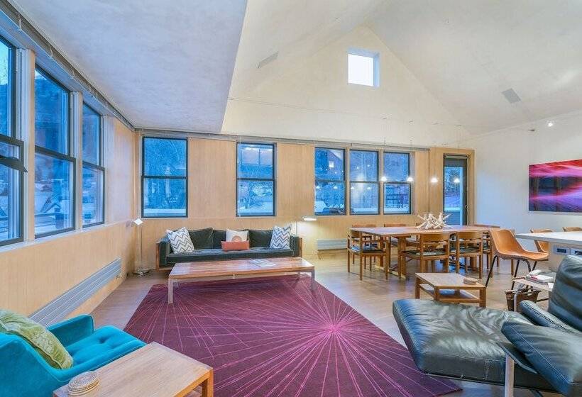 فندق Camels Garden