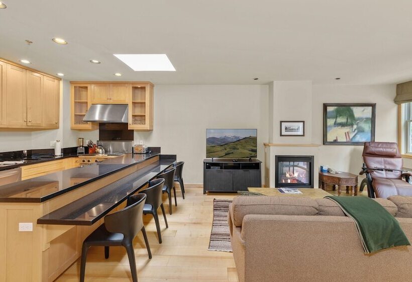 فندق Camels Garden