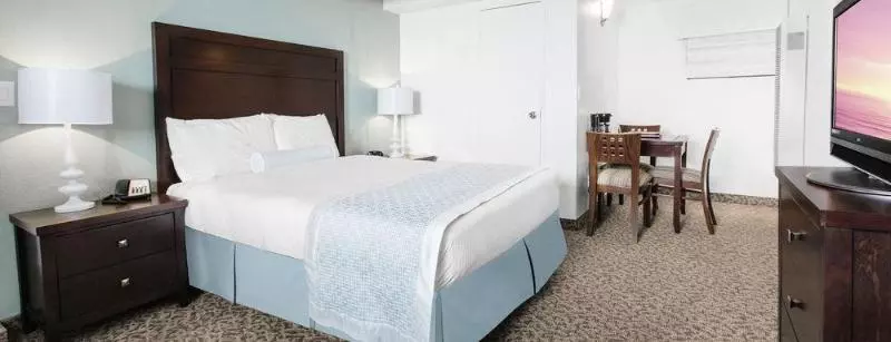 Отель Capri Laguna On The Beach  A Boutique