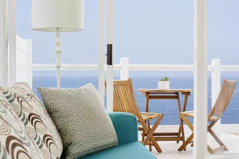 Отель Capri Laguna On The Beach  A Boutique