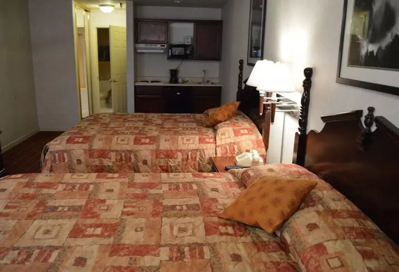 Отель Cedar Lodge