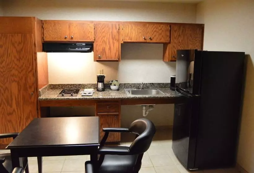 Отель Cedar Lodge