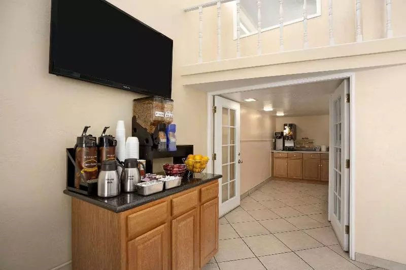 ホテル Knights Inn Tucson D.m.a.f Area