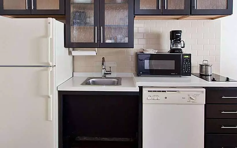 호텔 Sonesta Simply Suites Huntsville Research Park