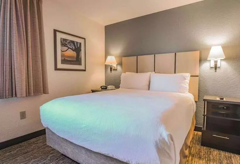 호텔 Sonesta Simply Suites Huntsville Research Park