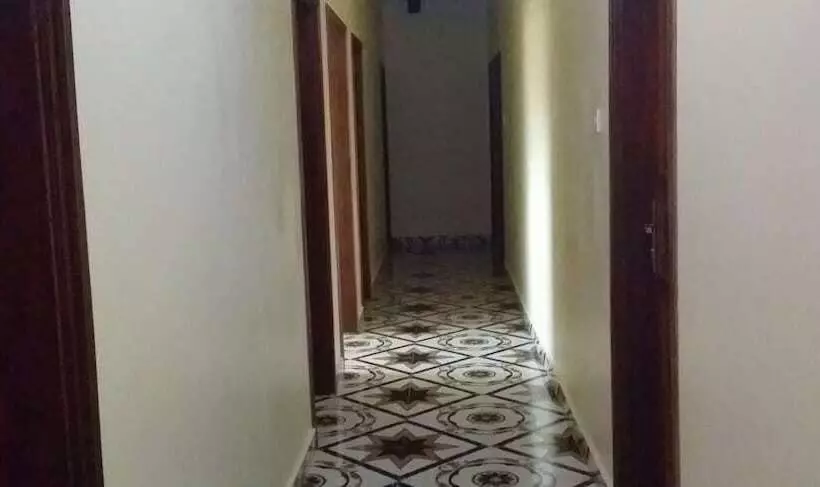 پانسیون Rainbow Courts