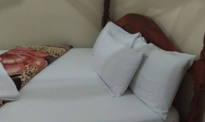 Pensionat Rainbow Courts