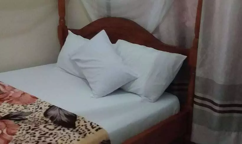 پانسیون Rainbow Courts