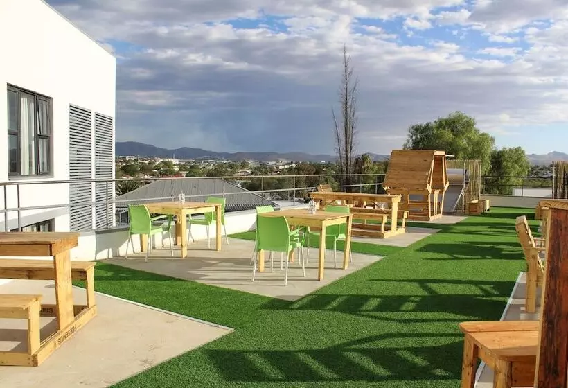 تختخواب و صبحانه Tate Village