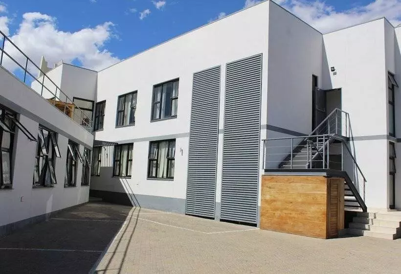 تختخواب و صبحانه Tate Village