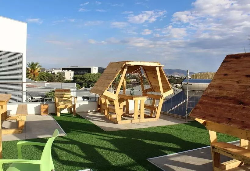 تختخواب و صبحانه Tate Village