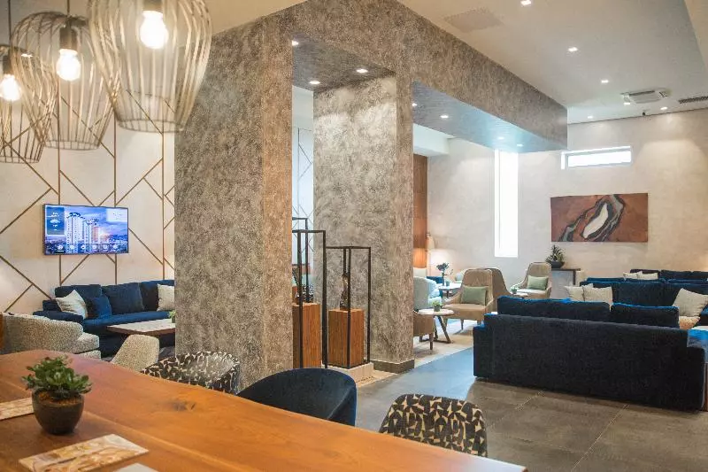 Hotelli Bosmal Arjaan By Rotana