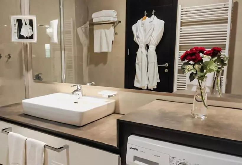 Hotelli Bosmal Arjaan By Rotana