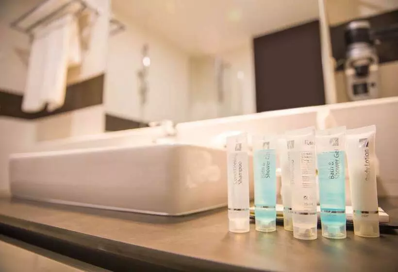 Hotelli Bosmal Arjaan By Rotana