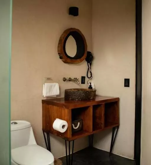 هتل Bufo Alvarius