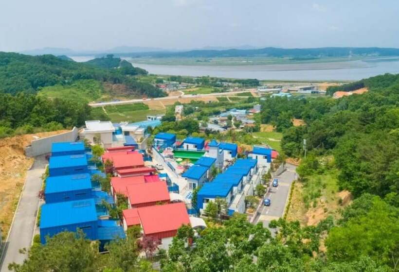 Resort Paju Obladi Pool Villa