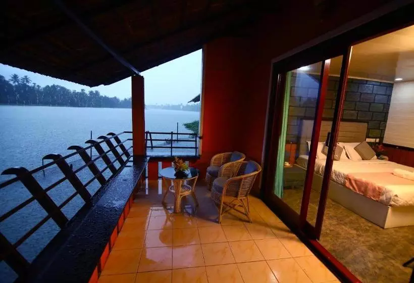 Green Palace Ayurveda Resort