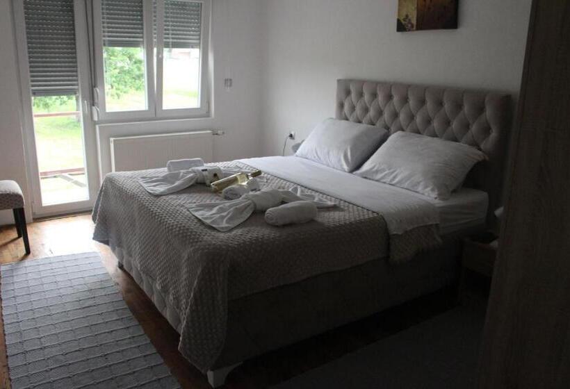 پانسیون Apartmani Ramonda