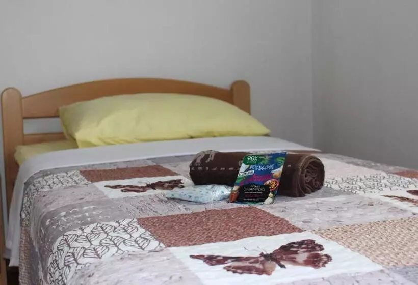 پانسیون Apartmani Ramonda