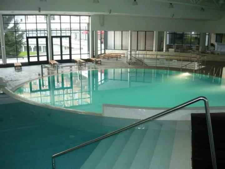 پانسیون Apartmani Ramonda