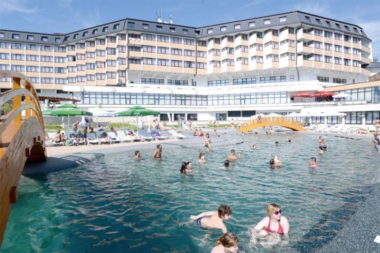 پانسیون Apartmani Ramonda