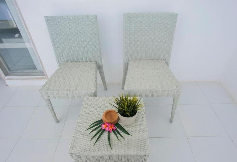 בית מלון כפרי The Waterfront Beach House