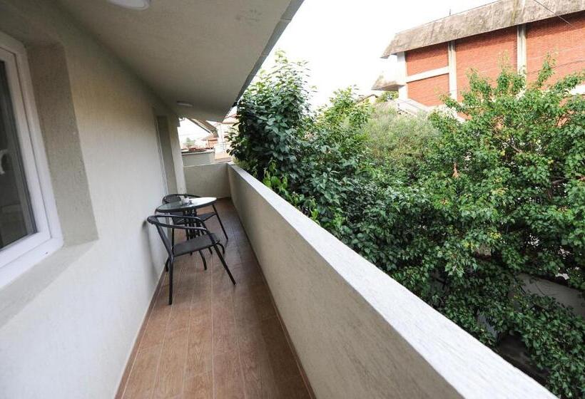 پانسیون Stella Apartments