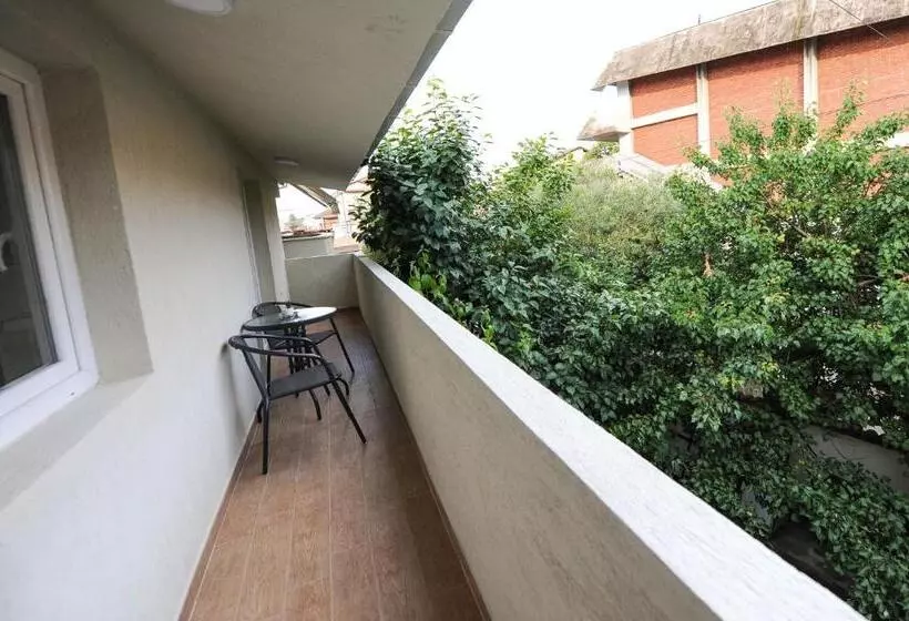 پانسیون Stella Apartments