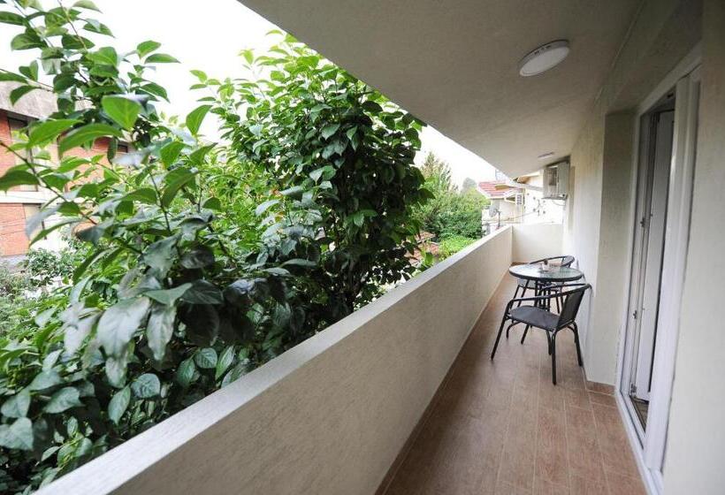 پانسیون Stella Apartments