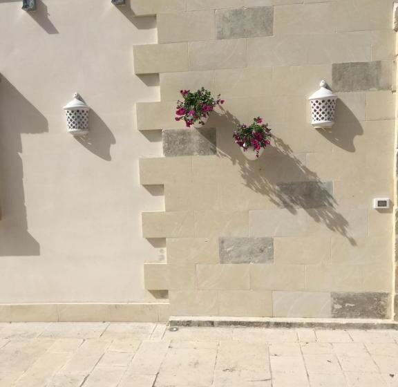 تختخواب و صبحانه Le Tre Colonne