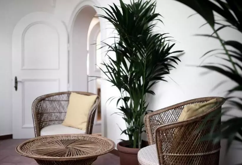 ベッドアンドブレックファースト Villa Arnica