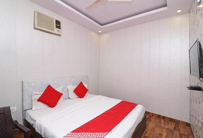 فندق Oyo 35698  Adb