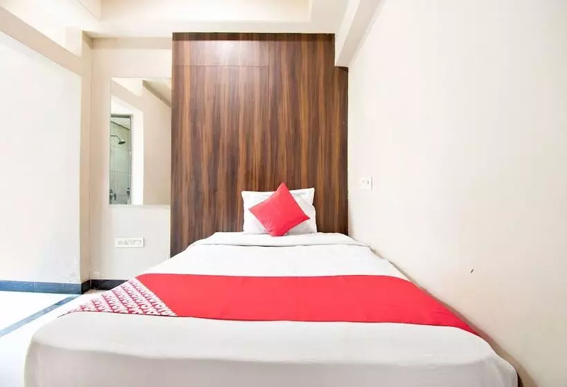 Hotelli Oyo 39761 Mayura