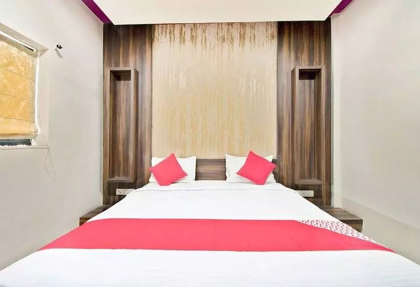 Hotelli Oyo 39761 Mayura